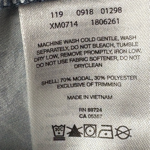 Columbia Men’s Palm Leaves Button Front Short Sleeve
Casual Shirt | Size XXL - Picture 10 of 10